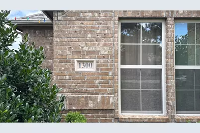 1300 Twisting Wind Drive, Fort Worth, TX 76052 - Photo 5