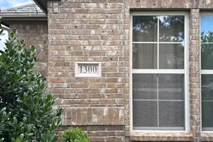 1300 Twisting Wind Dr, Fort Worth, TX 76052 - Photo 5