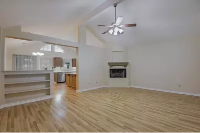 211 Faircrest Drive, Arlington, TX 76018 - Photo 5