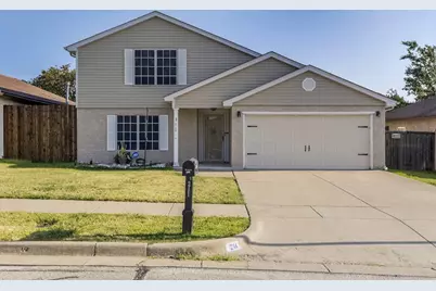 211 Faircrest Drive, Arlington, TX 76018 - Photo 1