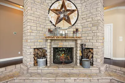 6410 Westover Drive, Granbury, TX 76049 - Photo 7