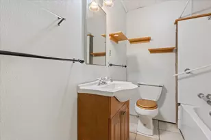 9542 Heritage Pkwy, West, TX 76691 - Photo 13