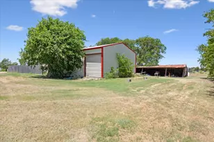 9542 Heritage Pkwy, West, TX 76691 - Photo 23