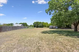 9542 Heritage Pkwy, West, TX 76691 - Photo 19