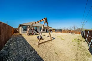 8028 Muddy Creek Dr, Fort Worth, TX 76131 - Photo 23