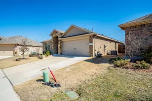 8028 Muddy Creek Dr, Fort Worth, TX 76131 - Photo 21