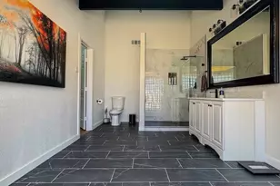 700 Burnwood Dr, Irving, TX 75062 - Photo 21