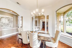 324 East Carruth Lane, Double Oak, TX 75077 - Photo 9