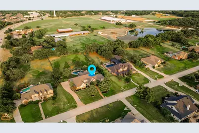 324 E Carruth Lane, Double Oak, TX 75077 - Photo 5