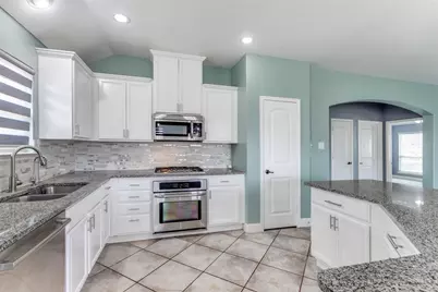 10220 Bennet Drive, McKinney, TX 75072 - Photo 9
