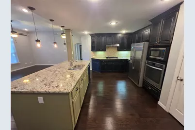 2717 Cliffwood Drive, Grapevine, TX 76051 - Photo 11