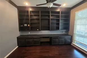 2717 Cliffwood Dr, Grapevine, TX 76051 - Photo 5