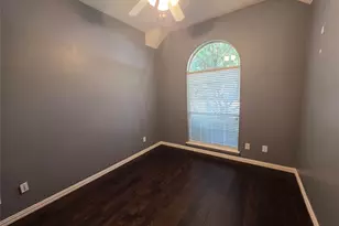 2717 Cliffwood Dr, Grapevine, TX 76051 - Photo 37