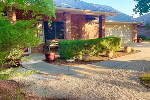 634 Maplewood Dr, Stephenville, TX 76401 - Photo 21