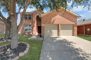 1068 Westbrook Ct, Grand Prairie, TX 75052 - Photo 1