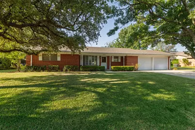 2002 Redbud Road, Gainesville, TX 76240 - Photo 1