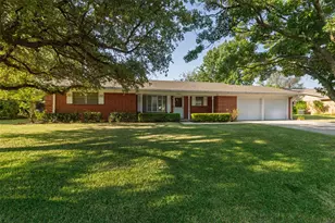 2002 Redbud Rd, Gainesville, TX 76240 - Photo 1