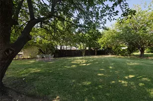 2002 Redbud Rd, Gainesville, TX 76240 - Photo 39
