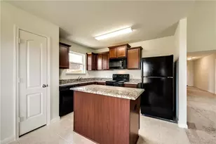 1602 Kim Loan Dr, Princeton, TX 75407 - Photo 3