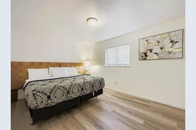 2001 Newbury Drive, Arlington, TX 76014 - Photo 11