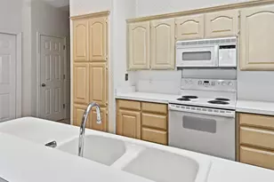 937 Heather Ct, Weatherford, TX 76086 - Photo 11