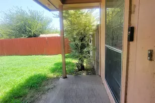 3411 Stonewall Ln, Fort Worth, TX 76123 - Photo 3