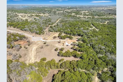 2047 Lacee Court, Granbury, TX 76048 - Photo 15