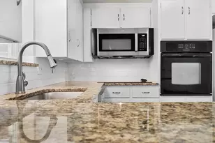 8351 Lullwater Dr, Dallas, TX 75218 - Photo 15