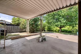 8351 Lullwater Dr, Dallas, TX 75218 - Photo 25