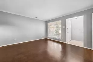 8351 Lullwater Dr, Dallas, TX 75218 - Photo 5