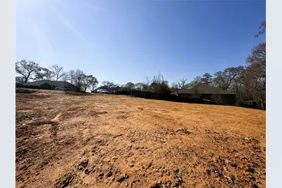 110 Elmwood Ct, Palestine, TX 75801 - Photo 11