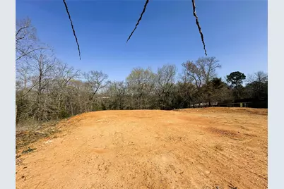 110 Elmwood Ct, Palestine, TX 75801 - Photo 1