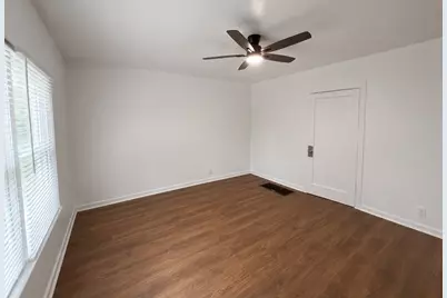 622 N Austin Street, Denton, TX 76201 - Photo 25