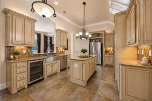 3785 Park Pl, Addison, TX 75001 - Photo 11