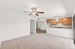 411 Clear Creek Ln, Coppell, TX 75019 - Photo 5