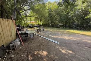 303 N Masters Dr, Dallas, TX 75217 - Photo 5