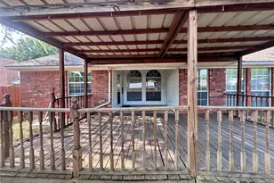215 Springpark Dr, Arlington, TX 76014 - Photo 23