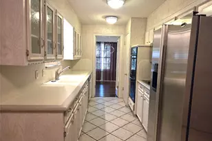 9334 Hunters Creek Dr, Dallas, TX 75243 - Photo 27