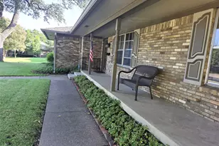 9334 Hunters Creek Dr, Dallas, TX 75243 - Photo 3