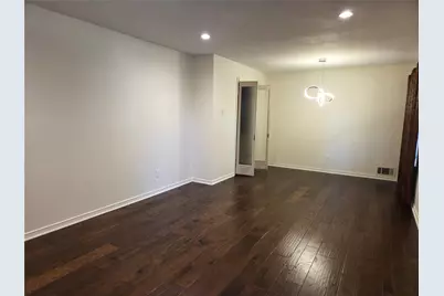 9334 Hunters Creek Drive, Dallas, TX 75243 - Photo 7