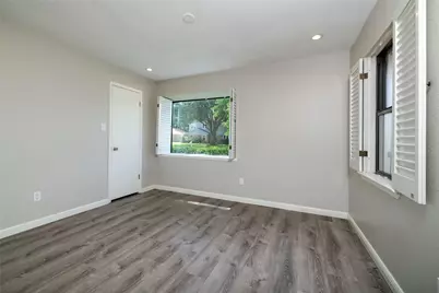 950 Hummingbird Trail, Grapevine, TX 76051 - Photo 9
