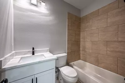 809 Haynes Avenue, Fort Worth, TX 76103 - Photo 37