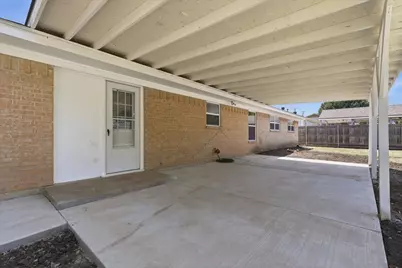 302 W 4th Street, Justin, TX 76247 - Photo 31