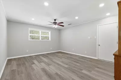 302 W 4th Street, Justin, TX 76247 - Photo 15