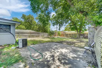 510 Pleasant Valley Road, Garland, TX 75040 - Photo 17