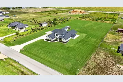 7271 Michelle Point, Krum, TX 76249 - Photo 3