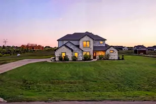 7271 Michelle Pt, Krum, TX 76249 - Photo 1