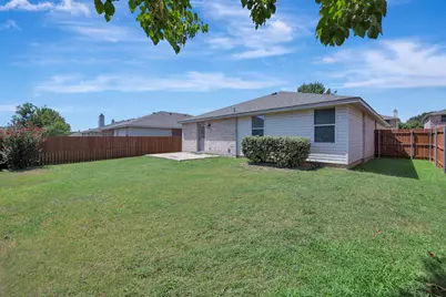 1952 Copper Mountain Drive, Fort Worth, TX 76247 - Photo 7
