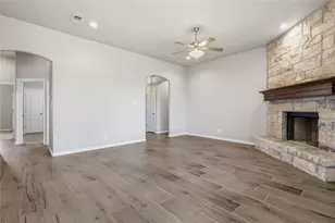 451 Silverton Dr, Granbury, TX 76049 - Photo 7