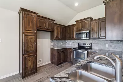 451 Silverton Drive, Granbury, TX 76049 - Photo 13